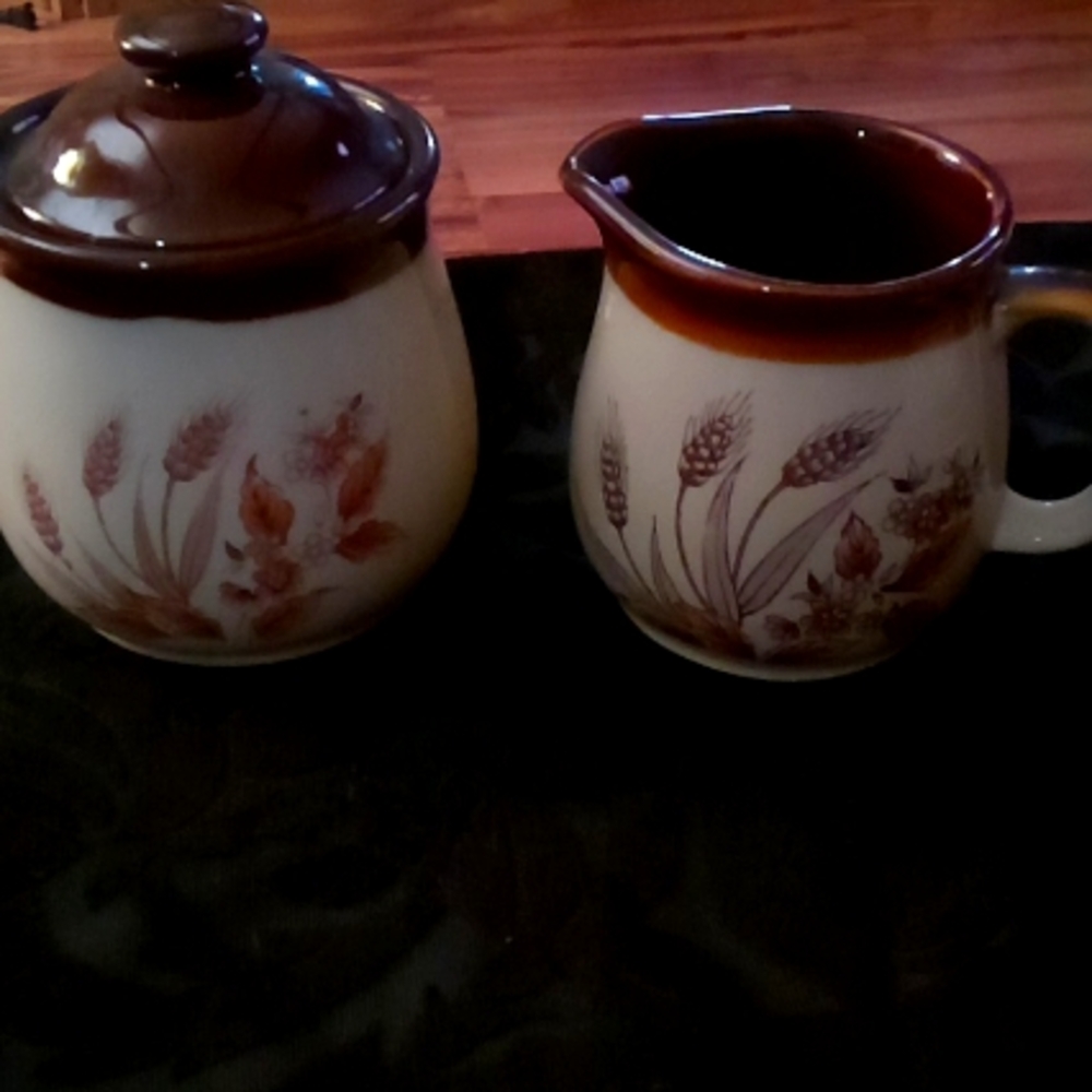 Harvest Wheat Creamer and Sugar Bowl